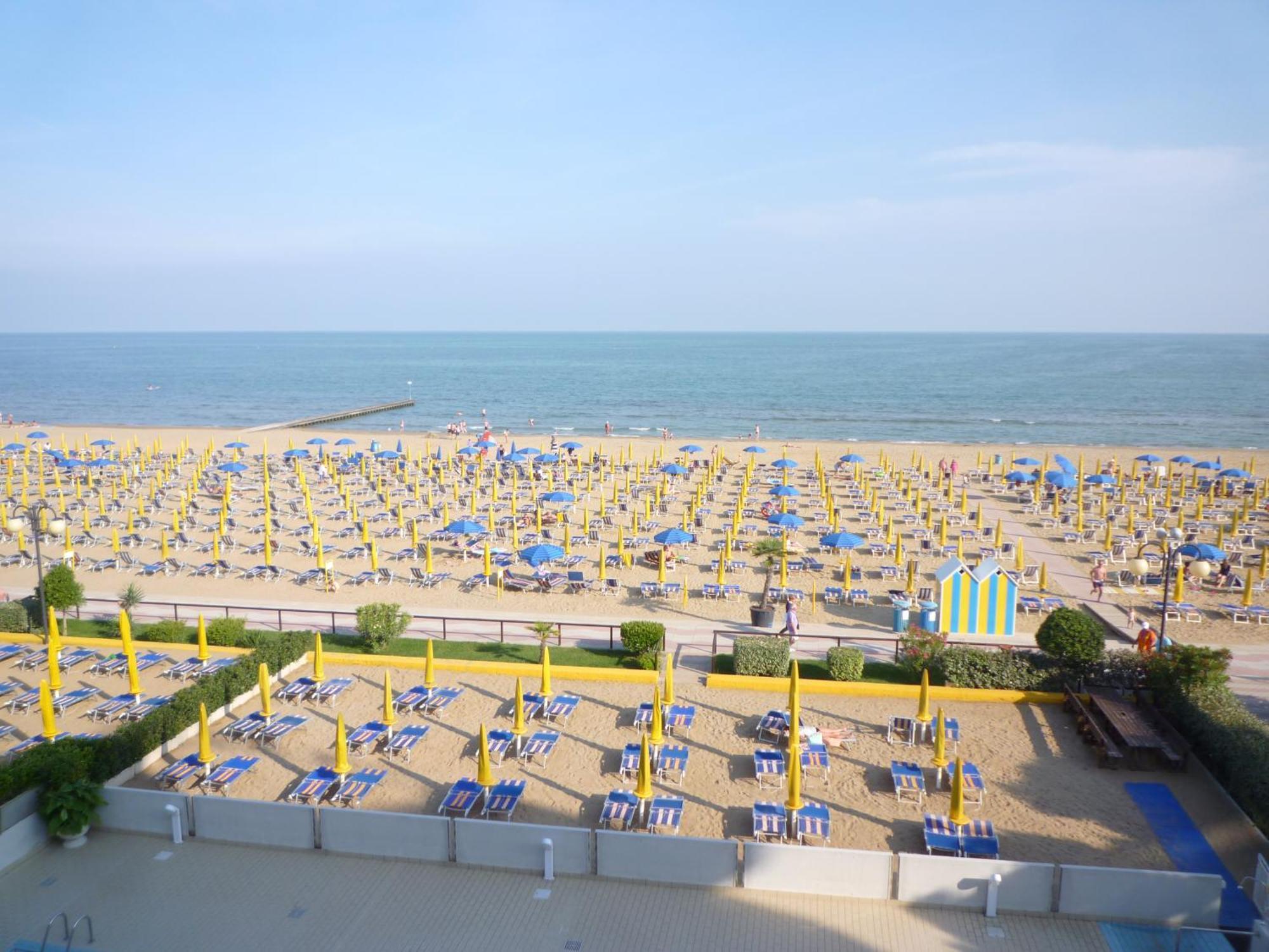 Appartamento Semiramis Lido di Jesolo Esterno foto
